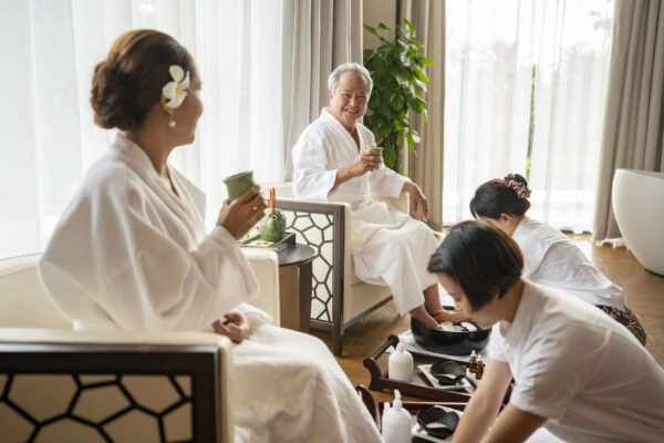 Gợi ý tour du lịch người cao tuổi an toàn và dễ di chuyển

