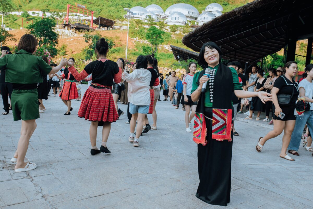 Trải nghiệm văn hóa vùng cao cùng Du Niên Travel