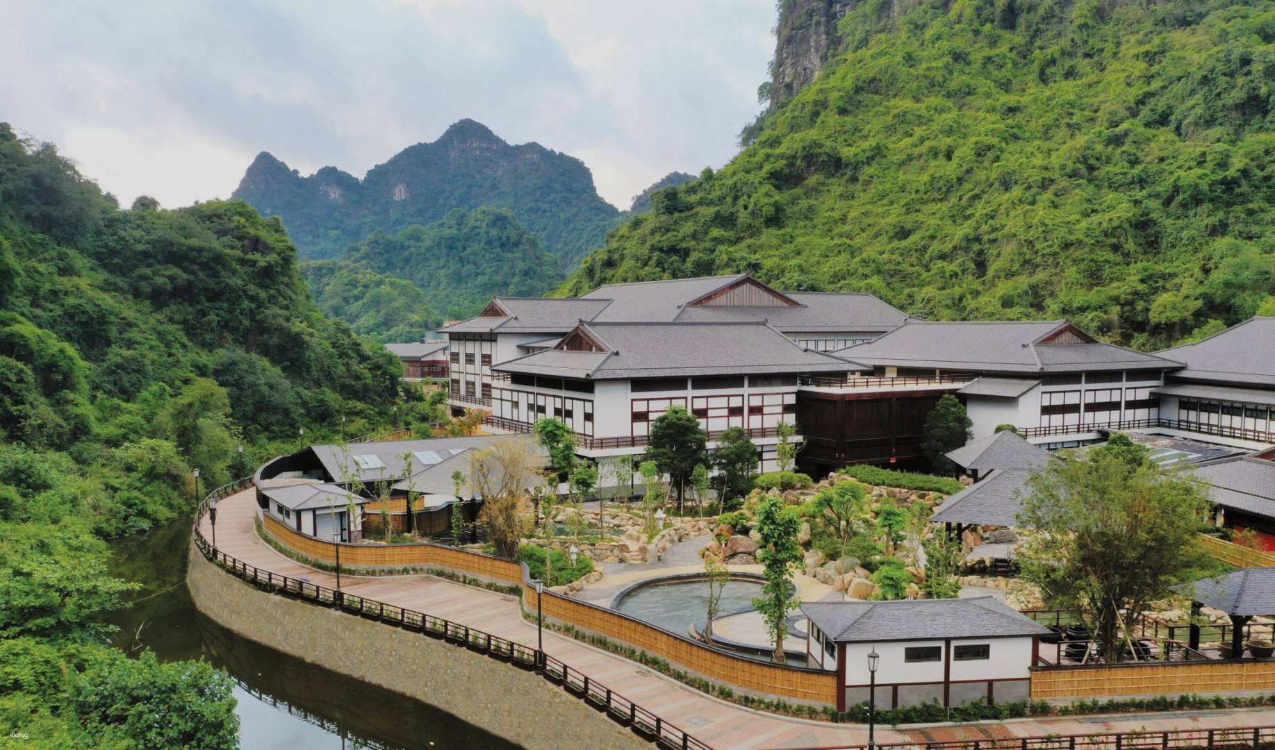 Trải nghiệm tắm khoáng Quang Hanh chuẩn Nhật